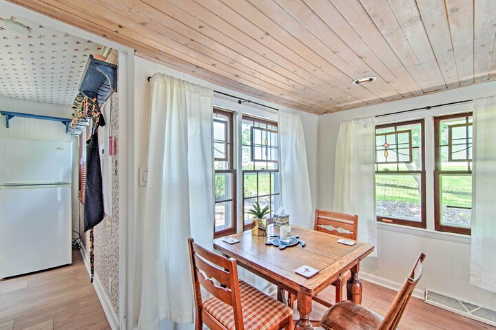 Charming Horicon Cottage + Dock on Rock River