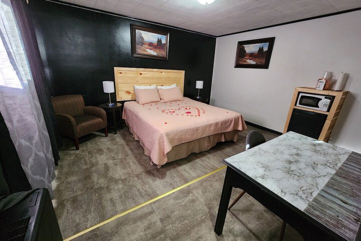Room 19 of 73