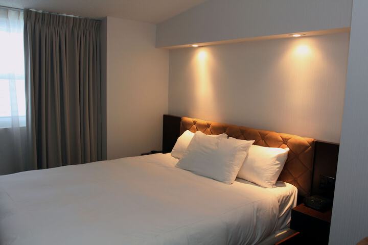 Room 70 of 107