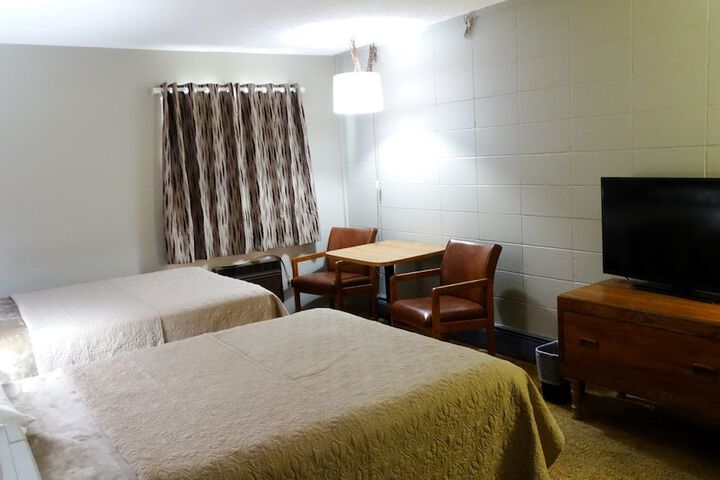 Room 14 of 30