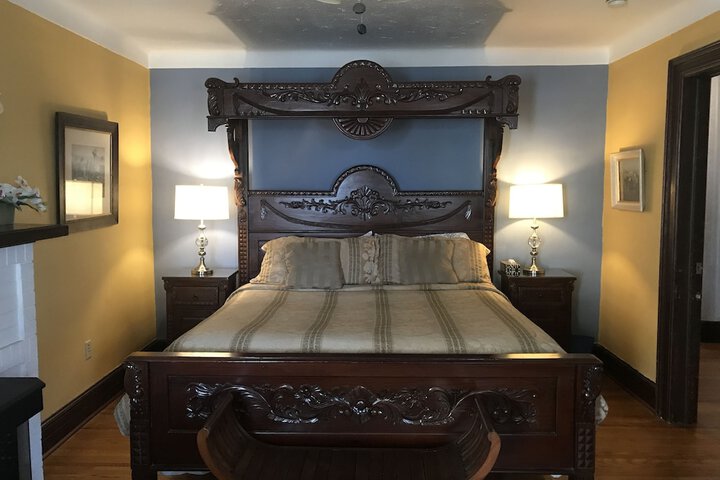 Room 14 of 25