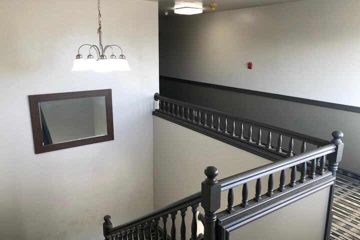 Ameri-Stay Inn & Suites