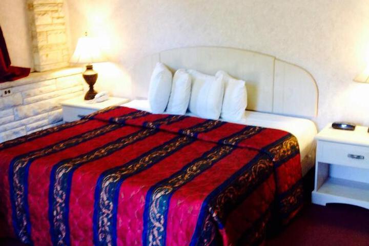 Red Carpet Inn and Suites - Hammonton West / Winslow Township