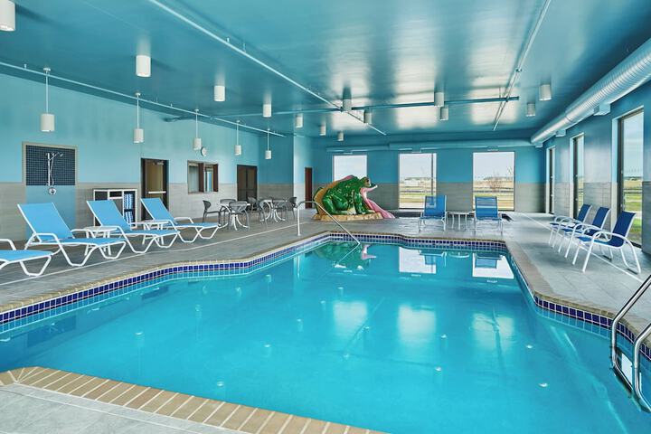Pool 6 of 37