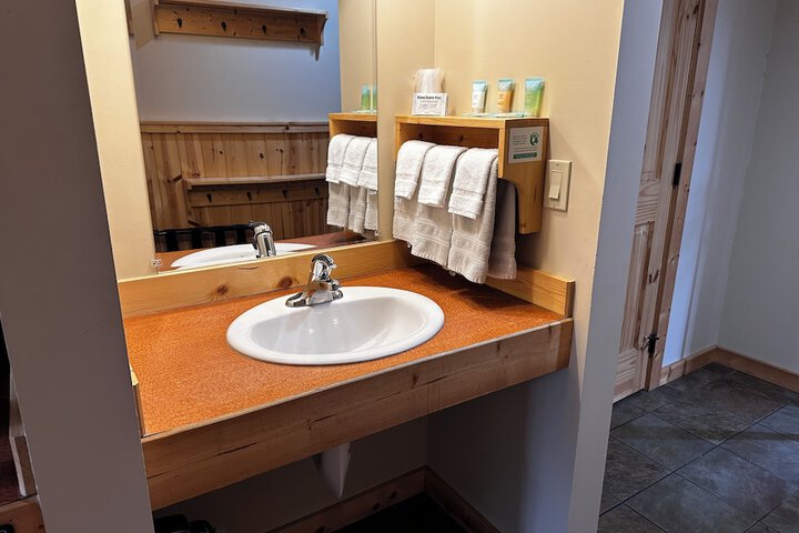 Methow River Lodge & Cabins