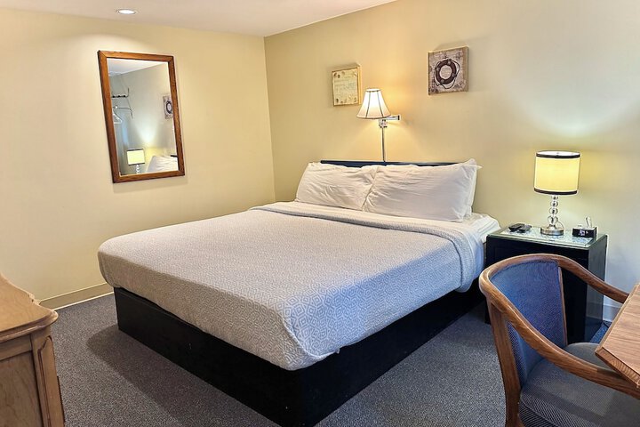 Skaneateles Inn on 20