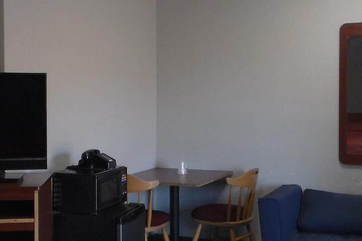 Room 12 of 30