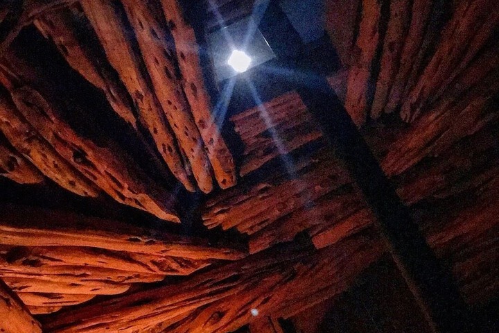 Room 26 of 161