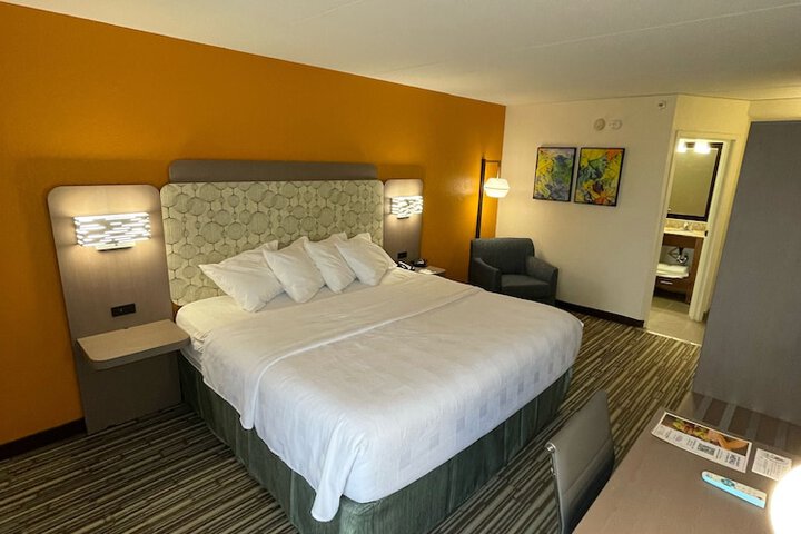 Spark by Hilton Syracuse Carrier Circle