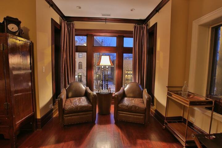 Room 40 of 119