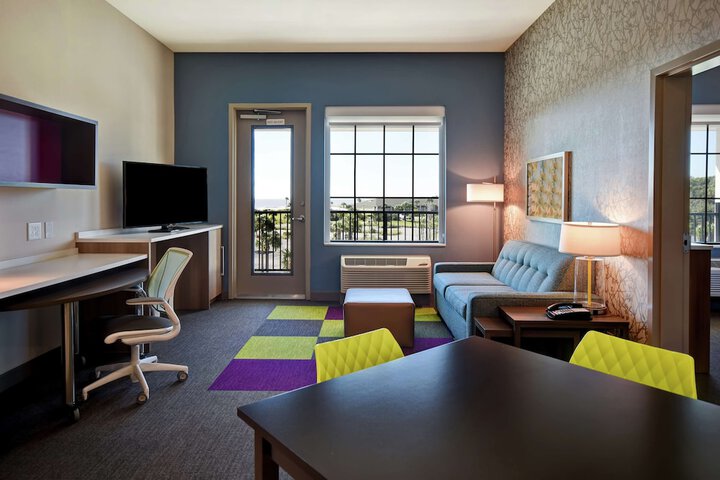 Room 17 of 41