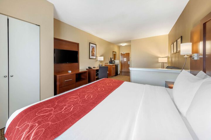 Room 8 of 35