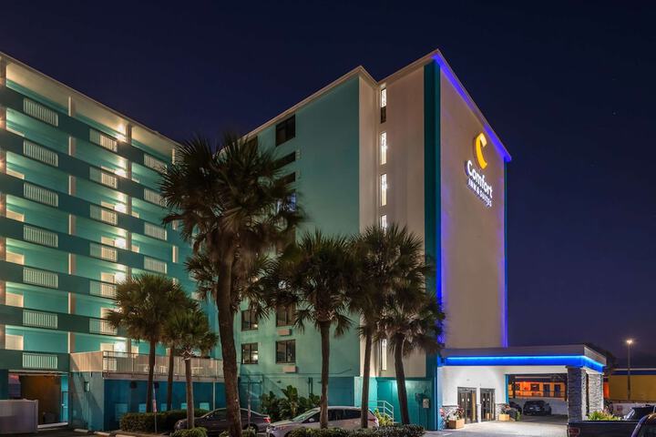 Comfort Inn & Suites Daytona Beach Oceanfront