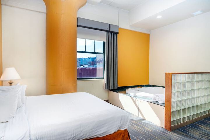 Room 48 of 74