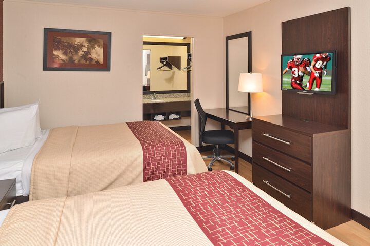 Room 12 of 21