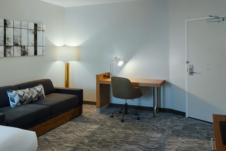 Room 26 of 44