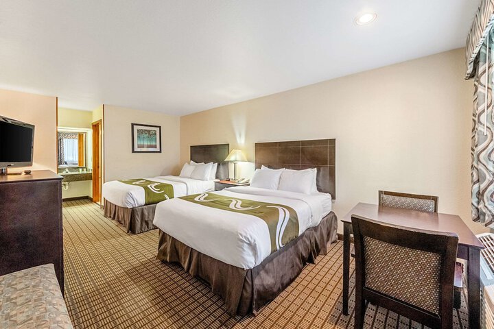 Quality Inn Three Rivers