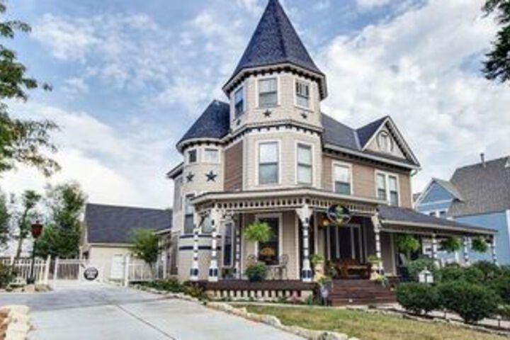 Noble House Inn