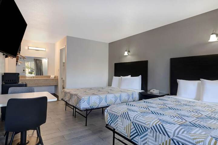 Room 21 of 44
