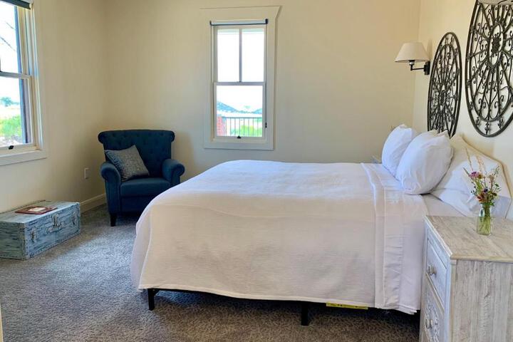 Annies Place Bed & Breakfast