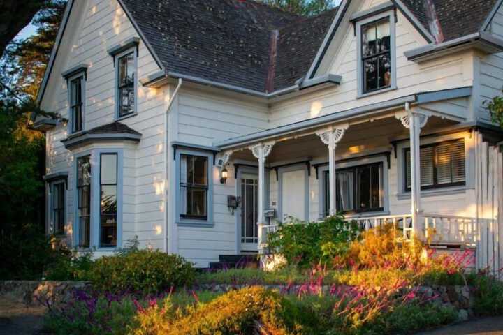 Dennens Victorian Farmhouse