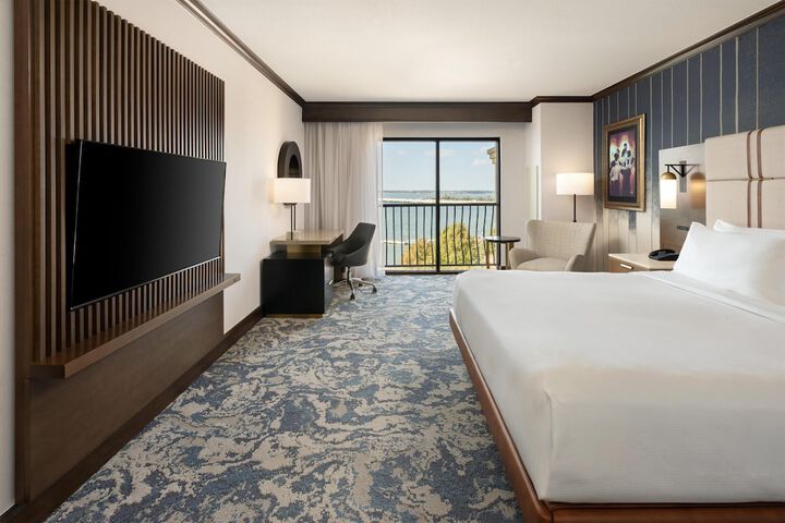 Hilton Dallas / Rockwall Lakefront