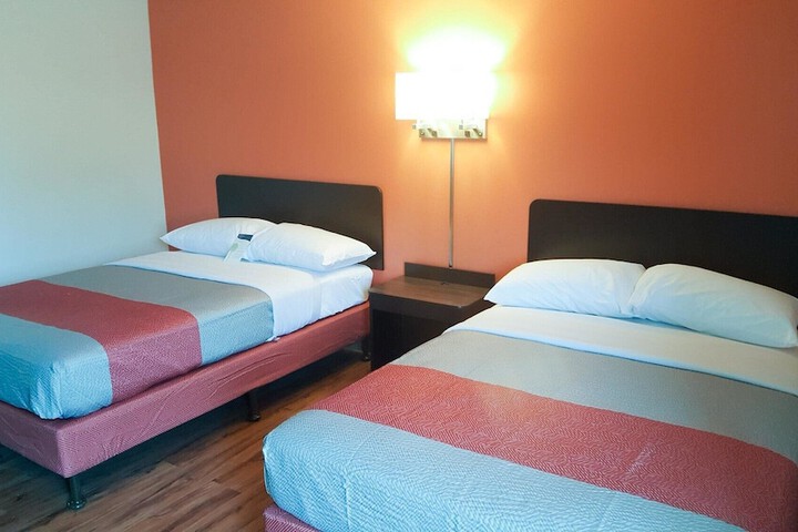 Motel 6 Maryland Heights MO