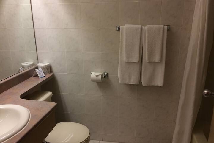 Room 19 of 37