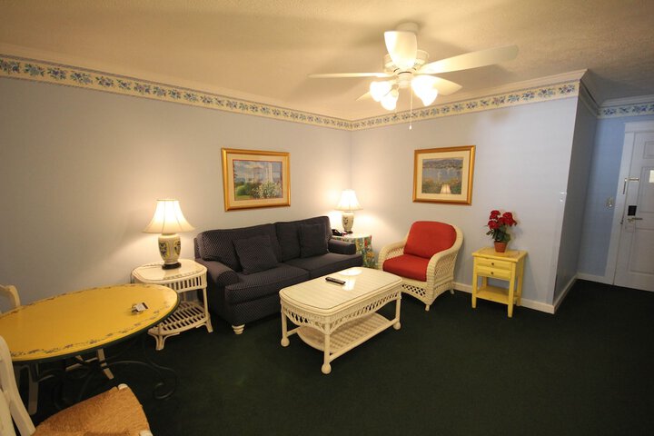Room 7 of 19