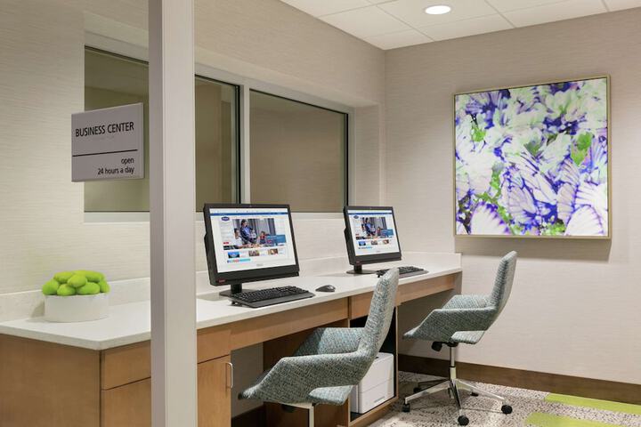 Business Center 45 of 45