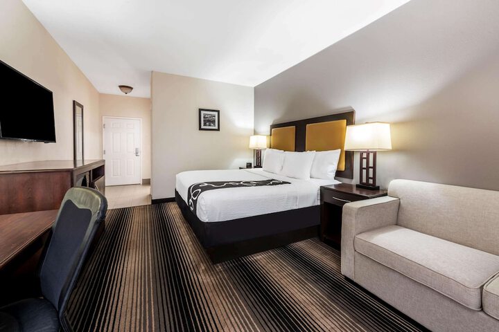 Room 18 of 40