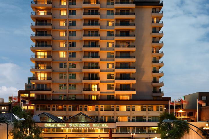 Chateau Victoria Hotel and Suites