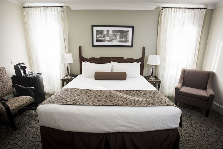 Hume Hotel & Spa