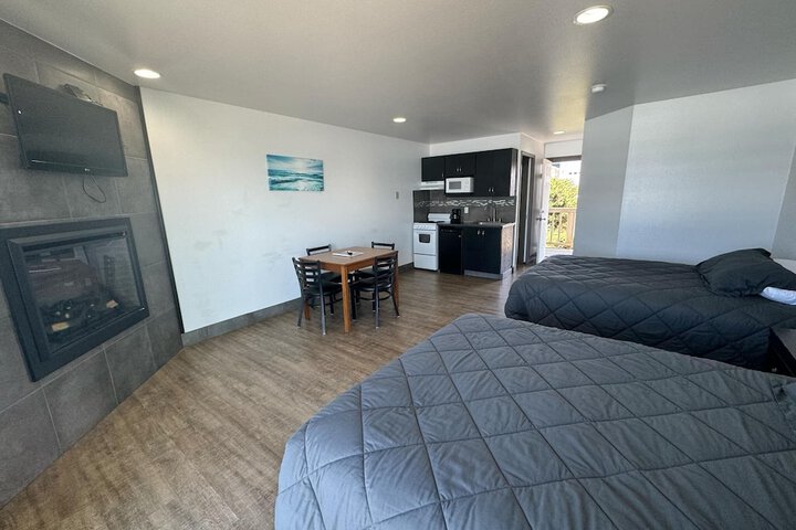 Room 178 of 233