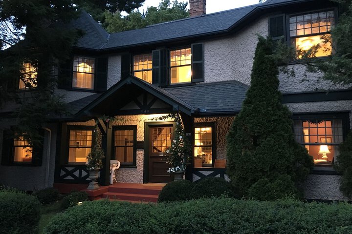 Hotel 3 of 68