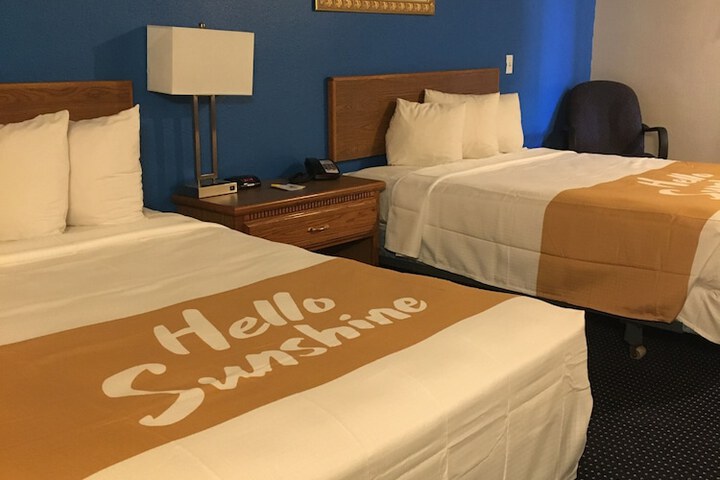 Room 15 of 23