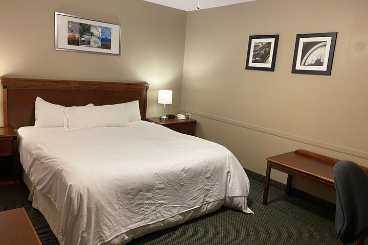 Room 28 of 50