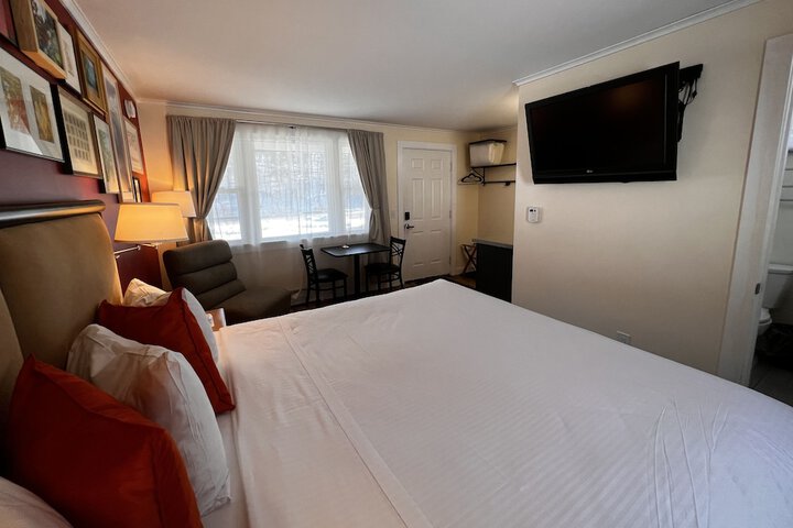 Room 35 of 41