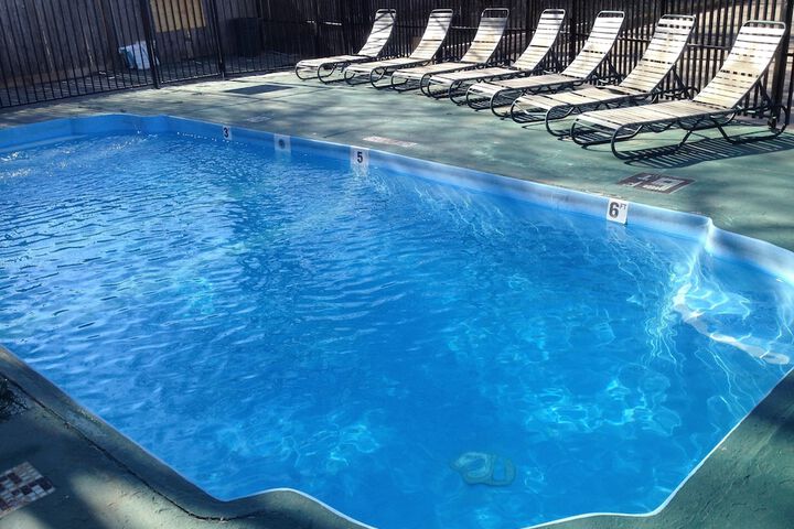 Pool 4 of 50