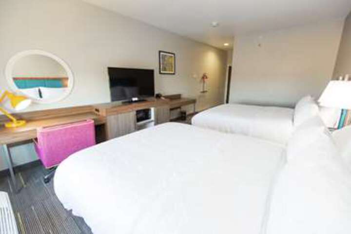 Room 57 of 200