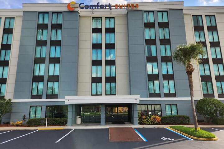 Comfort Suites Baymeadows Near Butler Blvd
