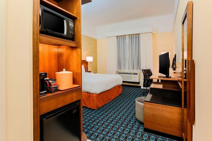 Fairfield Inn & Suites by Marriott Snyder