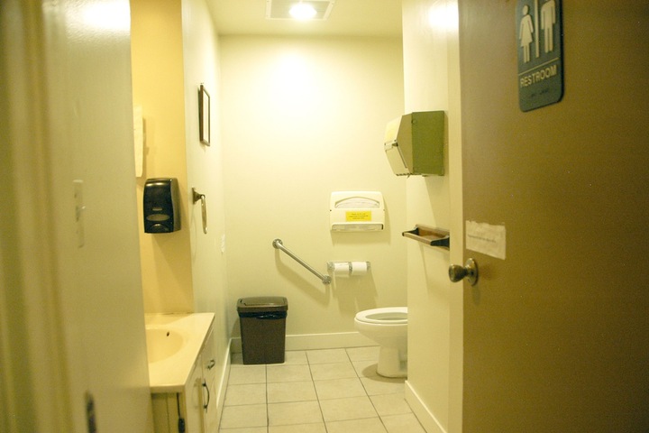 Room 18 of 27