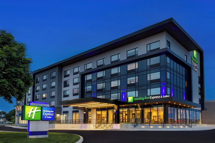 Hotel 4 of 68
