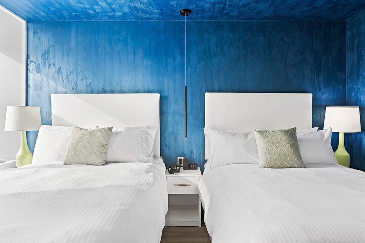Global Luxury Suites at the Arches