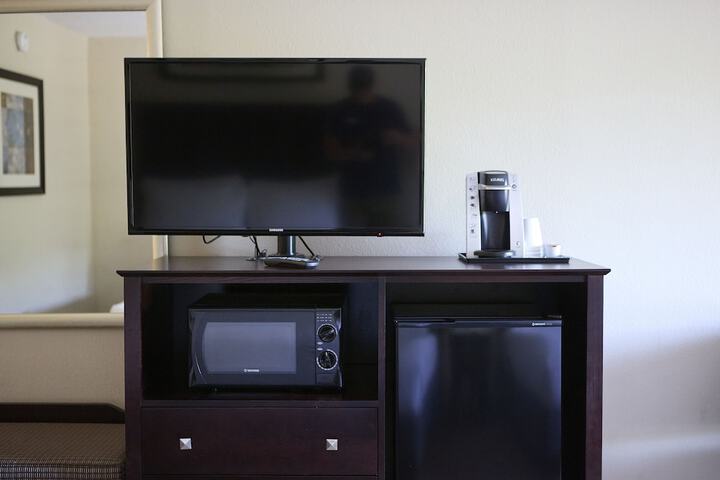Room 32 of 58