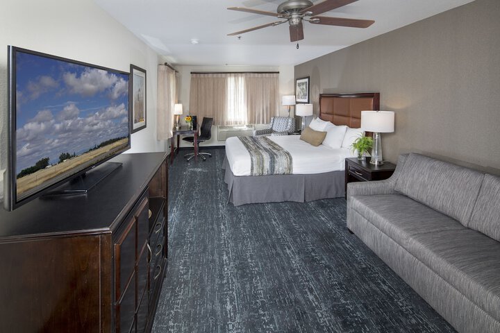 Room 12 of 26
