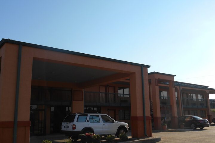 AmeriStay Inn