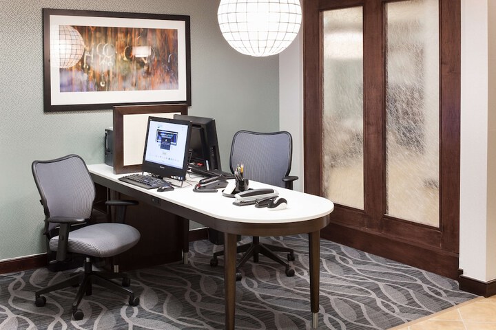 Business Center 25 of 27