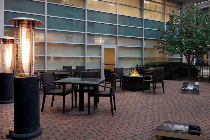 Hyatt Place Boulder / Pearl Street